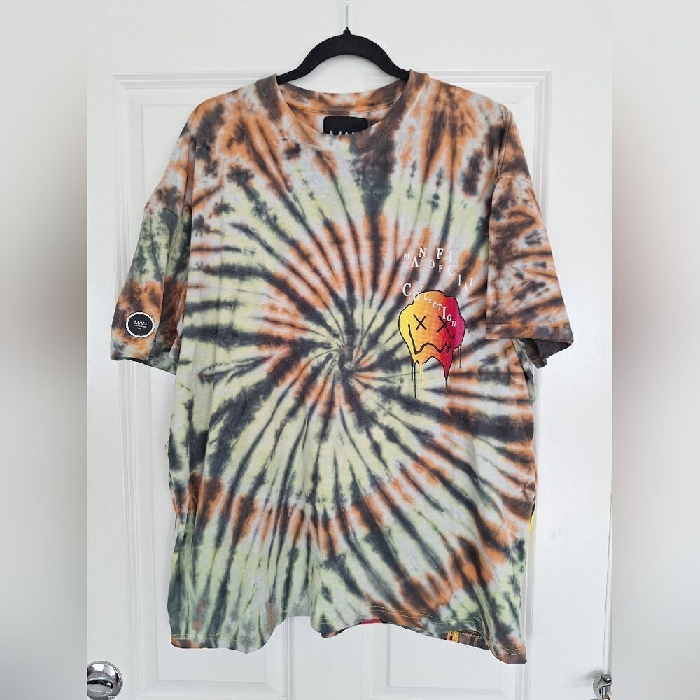 Boohoo Man T Shirt Graphics size M